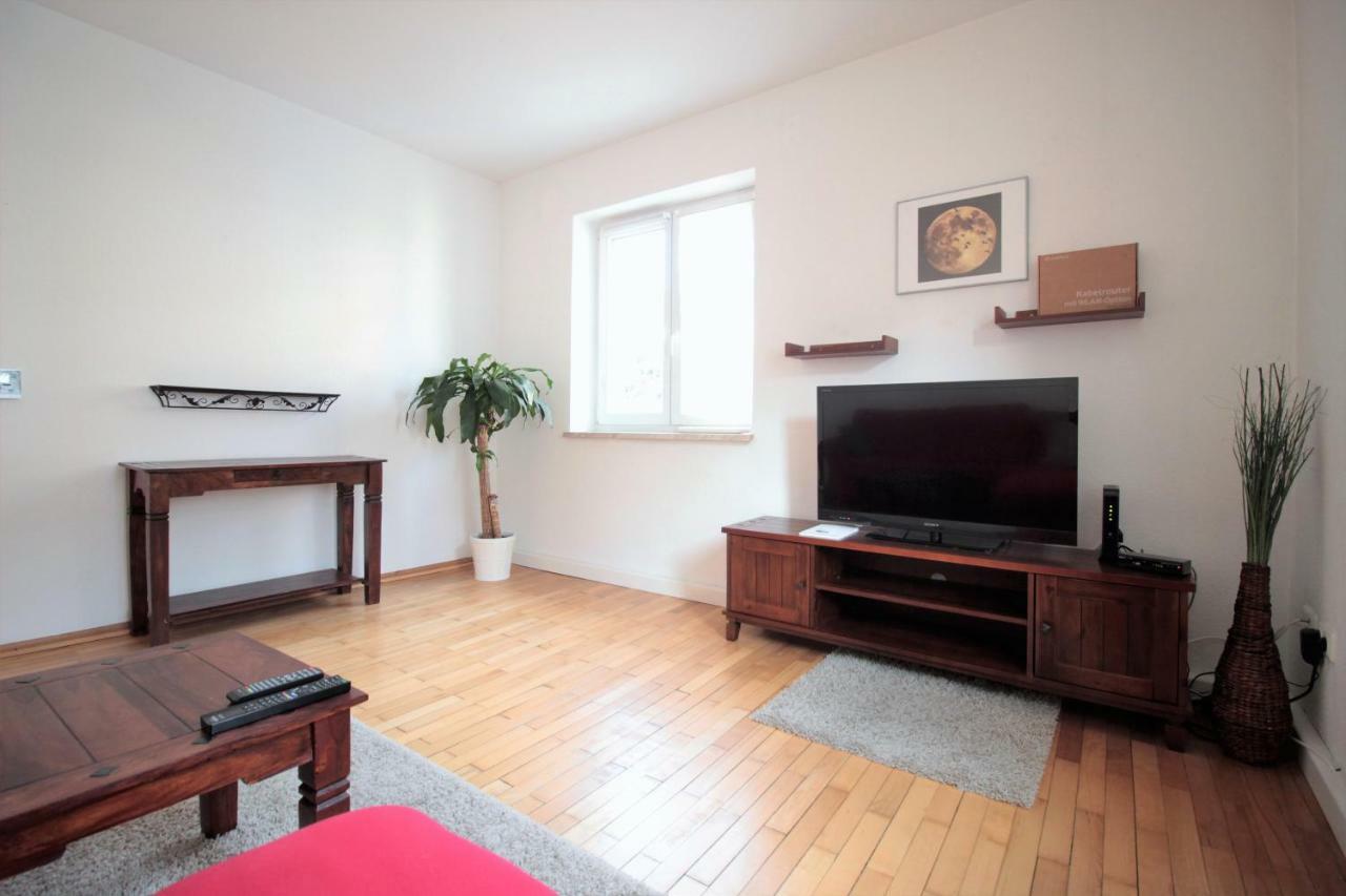 Charming 3-Bedroom Apartment With Parking Lot Wurzburg Ngoại thất bức ảnh