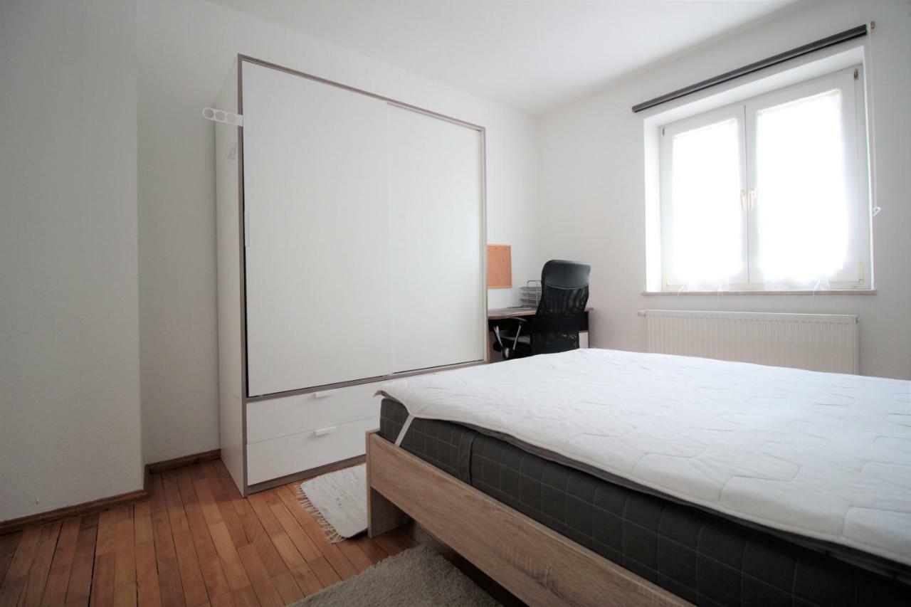 Charming 3-Bedroom Apartment With Parking Lot Wurzburg Ngoại thất bức ảnh